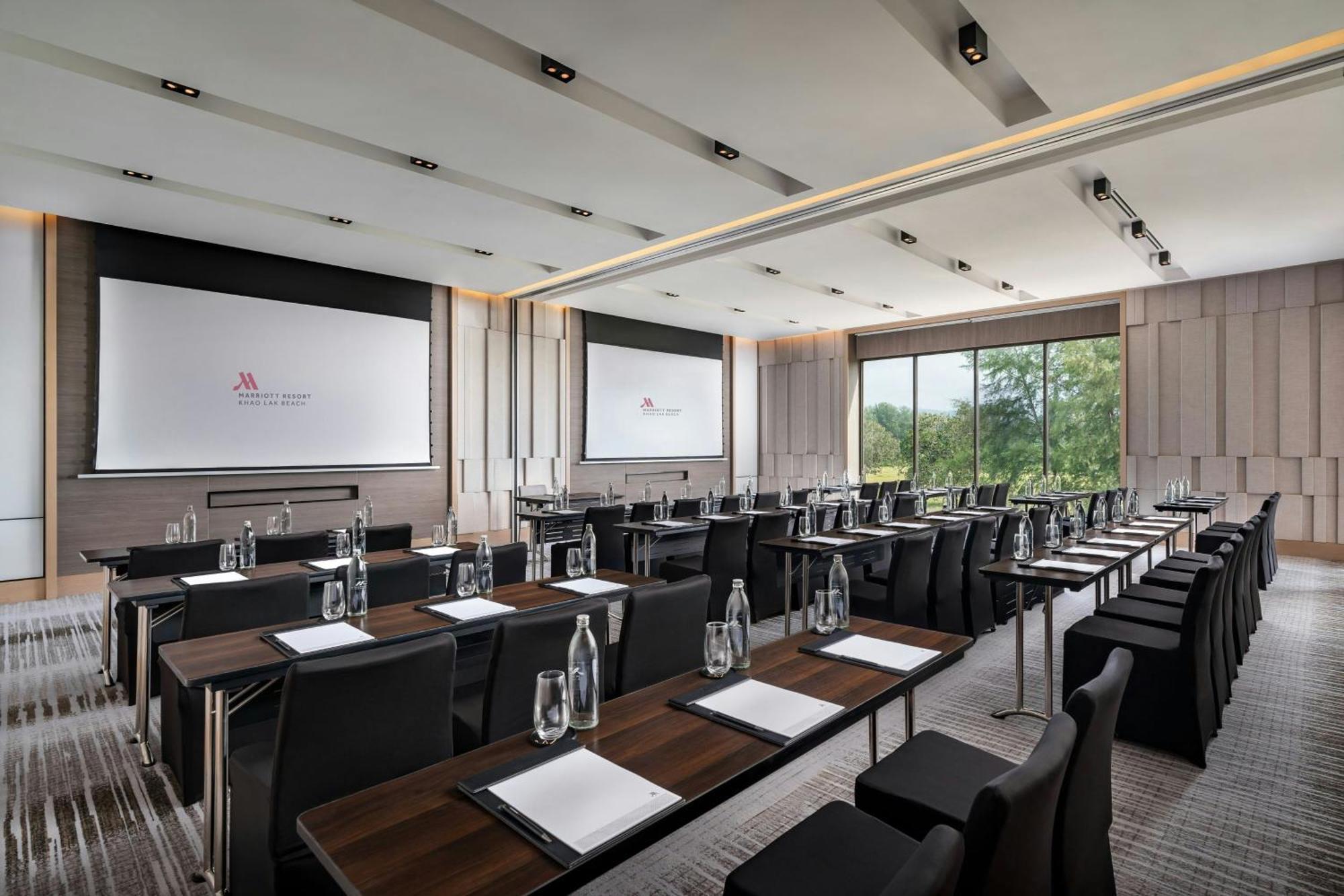 Khao Lak Marriott Beach Resort & Spa Bagian luar foto