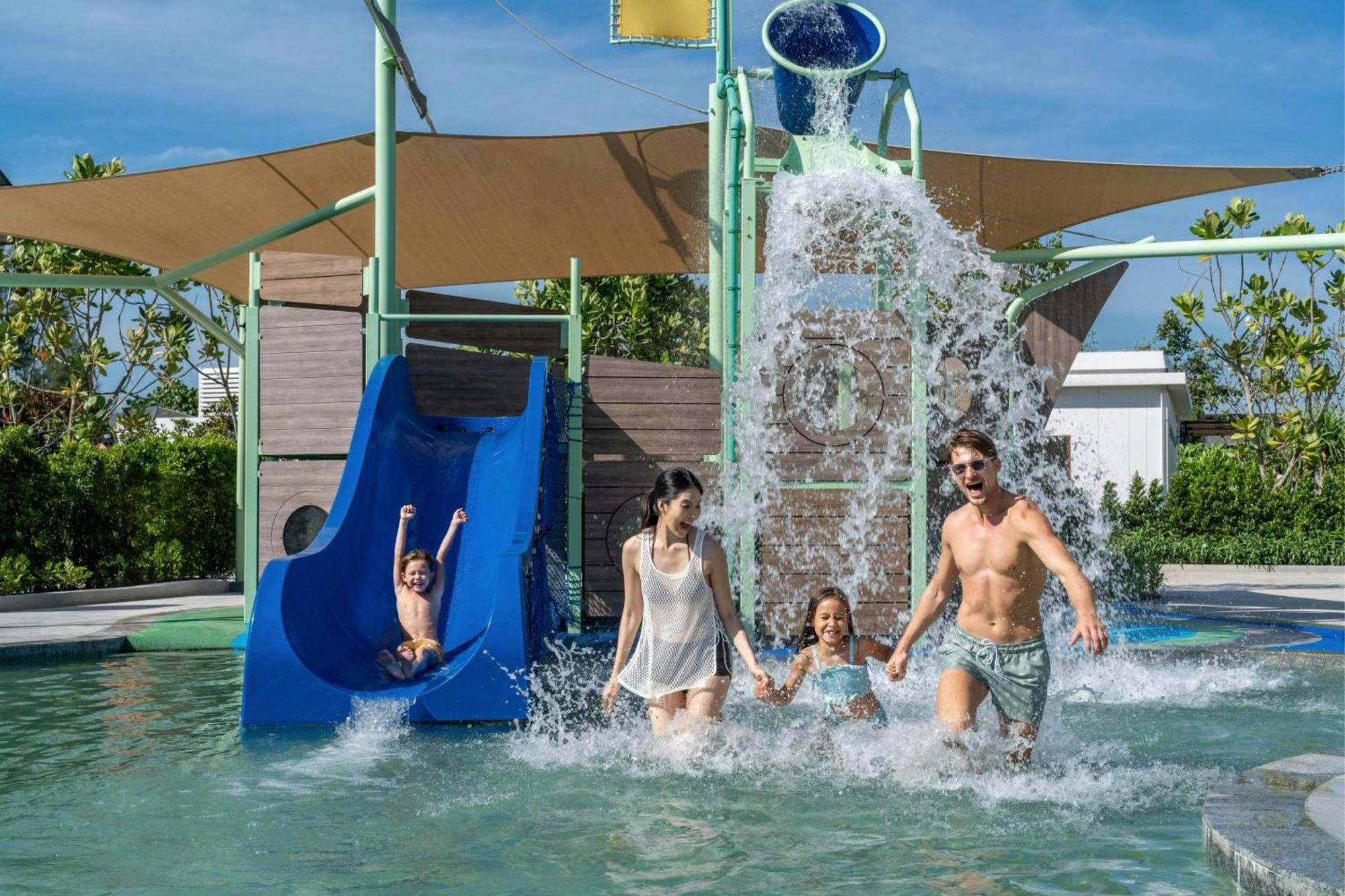 Khao Lak Marriott Beach Resort & Spa Bagian luar foto